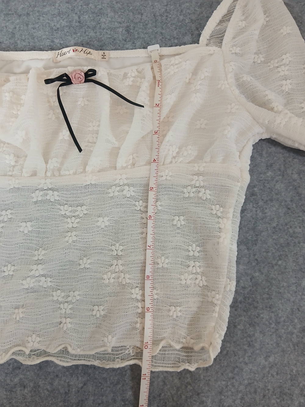 Cream Lace Long-Sleeve Crop Top - Women's Elegant Square Neck - Picture 8 of 8